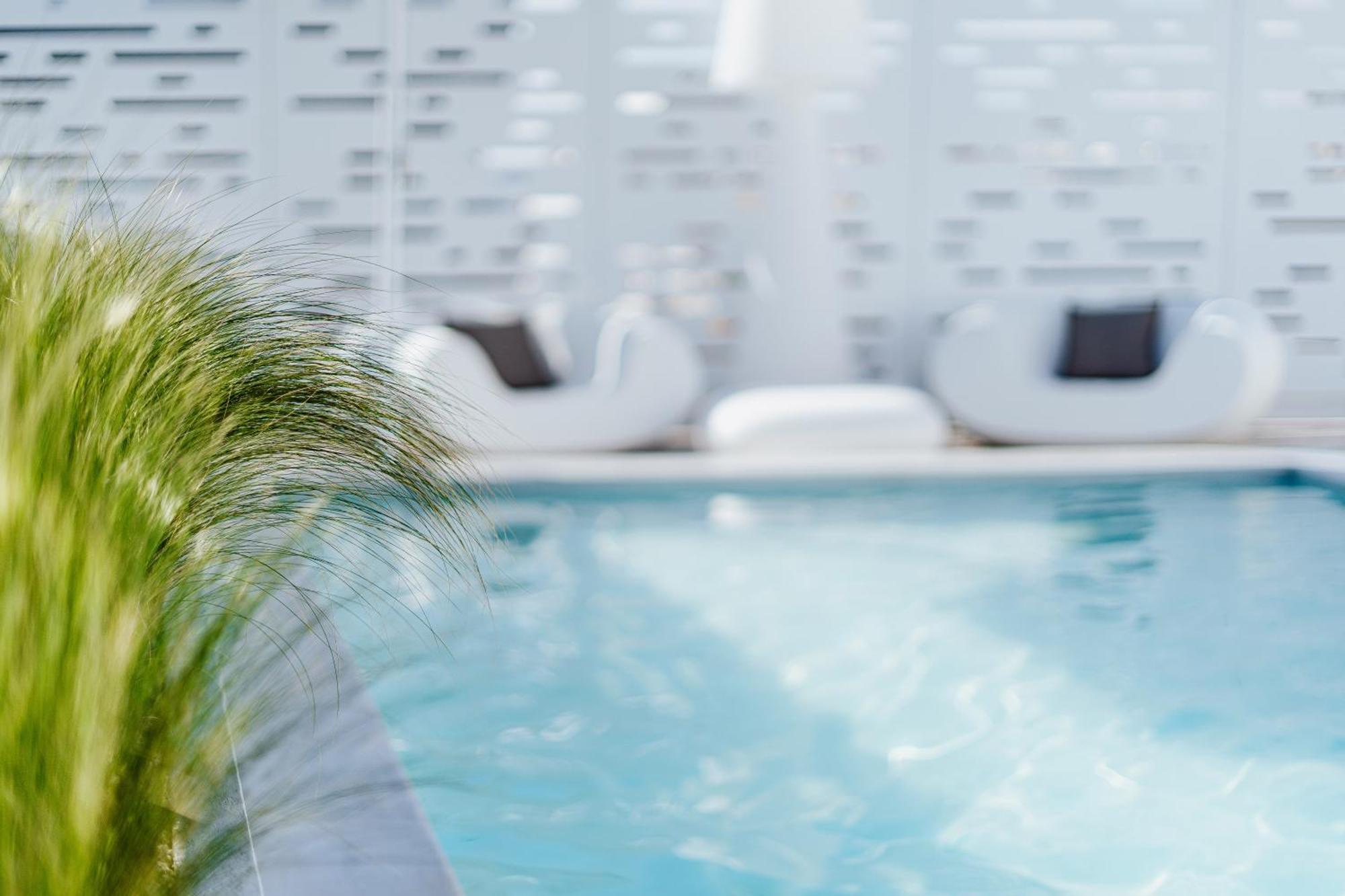Ma Maison No5 Penthouse Loft, Private Heated Pool, Acropolis View, Ultra High Speed Internet 300 Mbps, Short Walk To Acropolis, Parking Upon Request, 1' From Metro Athena Bagian luar foto