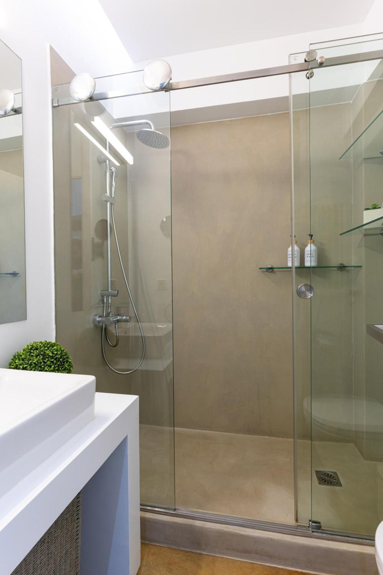 Ma Maison No5 Penthouse Loft, Private Heated Pool, Acropolis View, Ultra High Speed Internet 300 Mbps, Short Walk To Acropolis, Parking Upon Request, 1' From Metro Athena Bagian luar foto