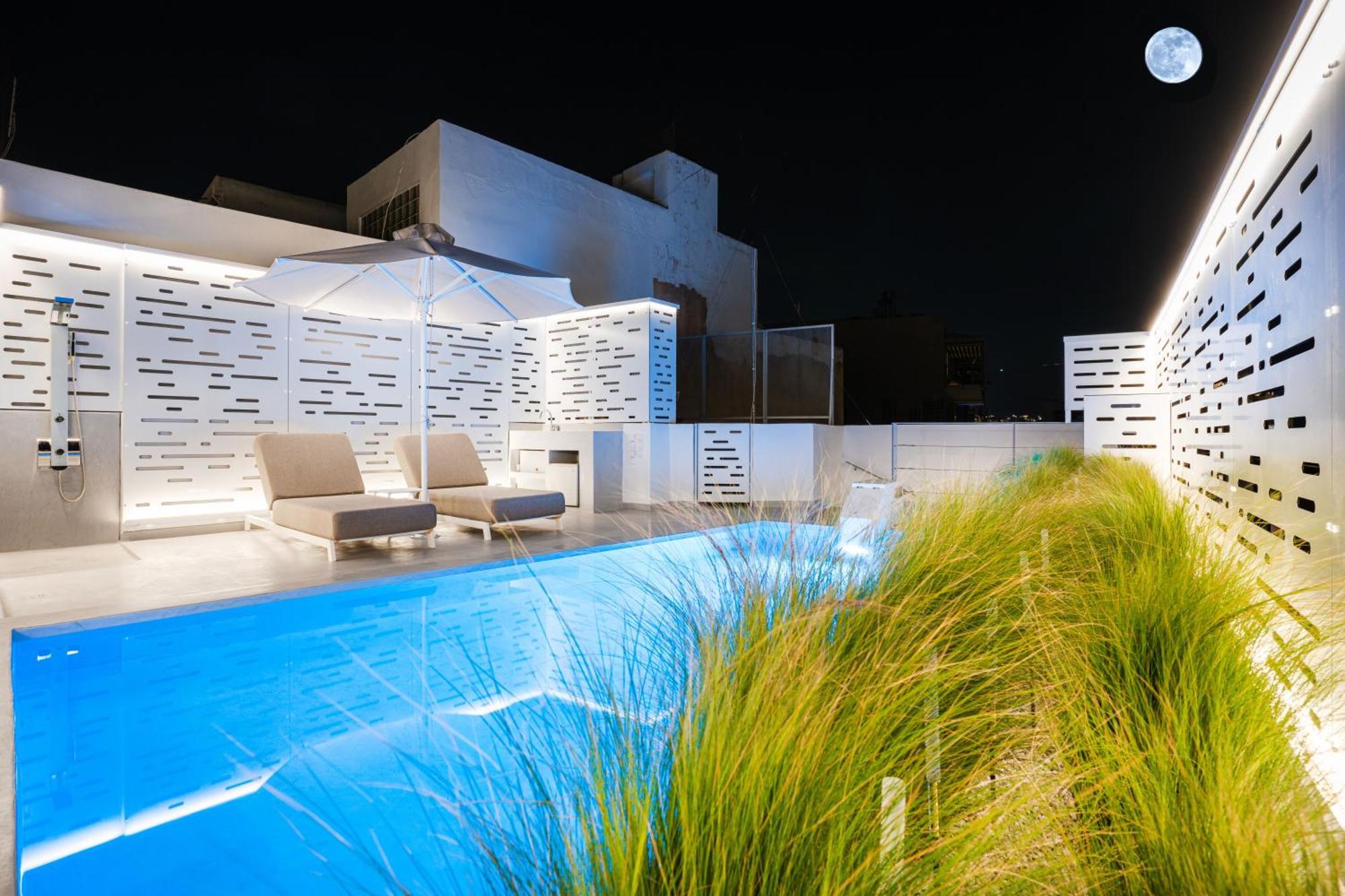 Ma Maison No5 Penthouse Loft, Private Heated Pool, Acropolis View, Ultra High Speed Internet 300 Mbps, Short Walk To Acropolis, Parking Upon Request, 1' From Metro Athena Bagian luar foto