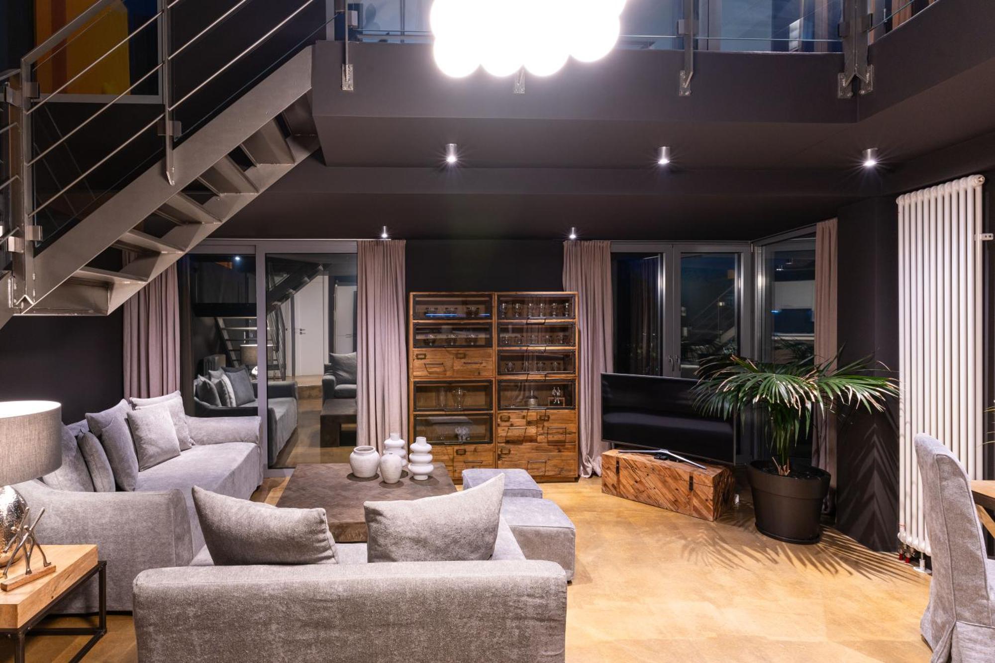Ma Maison No5 Penthouse Loft, Private Heated Pool, Acropolis View, Ultra High Speed Internet 300 Mbps, Short Walk To Acropolis, Parking Upon Request, 1' From Metro Athena Bagian luar foto